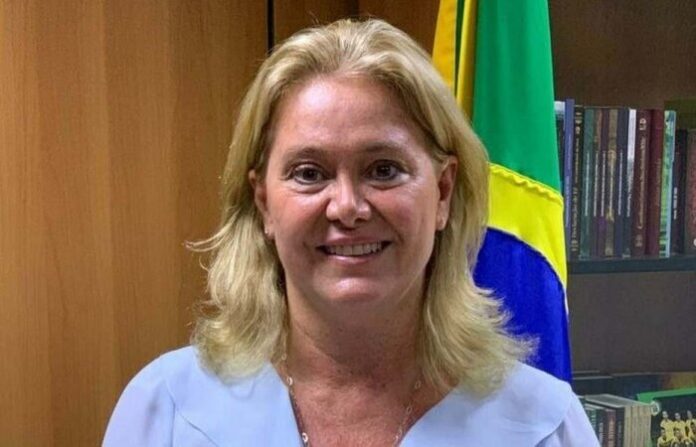 ClaudiaToledoCapes