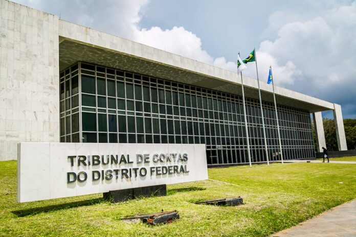 Brasília (DF), 18/11/2016 - Tribunal de Contas do Distrito FederalLocal: Eixo MonumentalFoto: Giovanna Bembom/Metrópoles