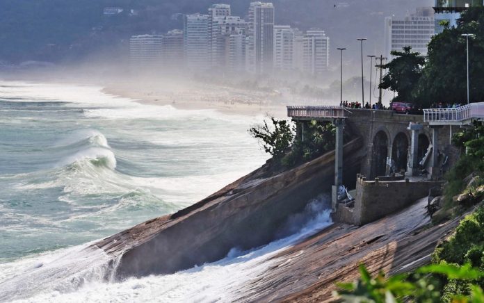 ciclovia-desabamento-rio_fabio_motta_estadao_conteudo