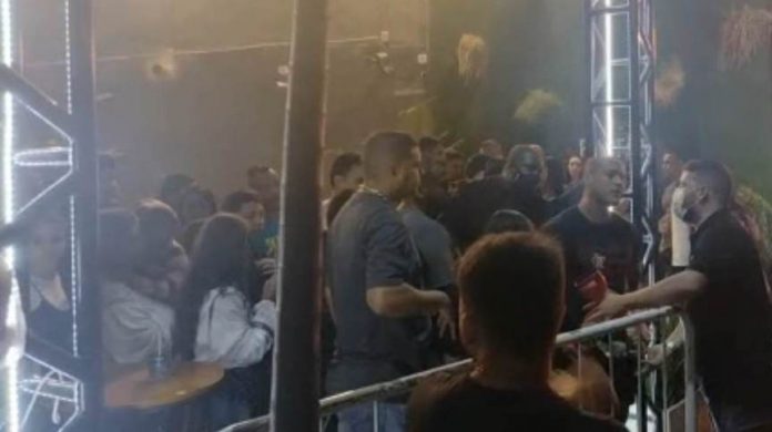 rio-bar-lotado