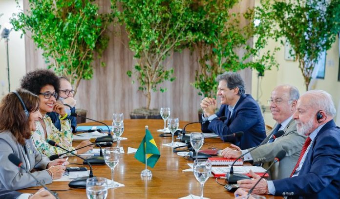 prefeita de paris e Lula