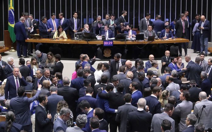 plenario camara dos deputados