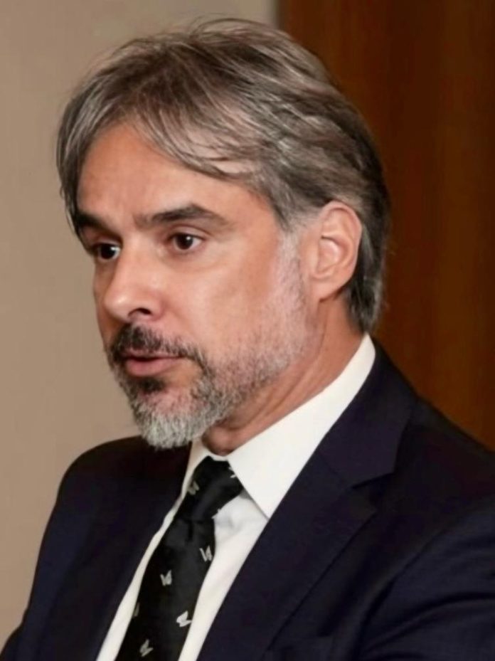 Alexandre Collares