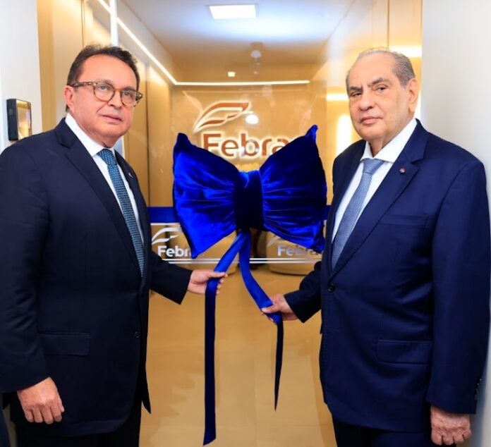 Presidente ds Febrac e presidente da CNC em cerimonia de inauguracao - Creditos Felipe Fernandes