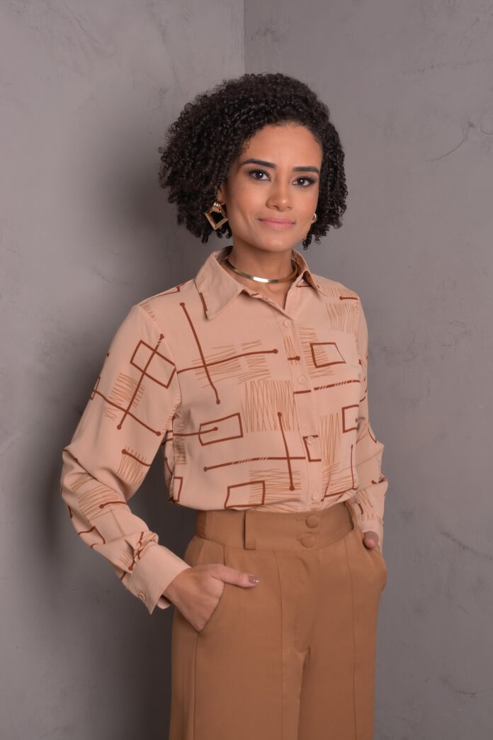 larissa adv