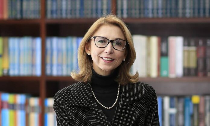 angela Gandra