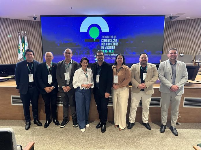 Da direita para esquerda : Dr Bruno Leandro - Presidente do CRM PB Marcio Chaves - Head Inovação Eduskills Sarah Ramalho - Equipe de Comunicação do CRM PB Gibran Melo - Equipe de comunicação do CRM PB Márcia Kelly - Equipe CRM PB Wagner Leandro - CEO da EDUSKILLS DR. Claudio Oreste - Dir Comunicação e TI CRM PB Gilson Neves